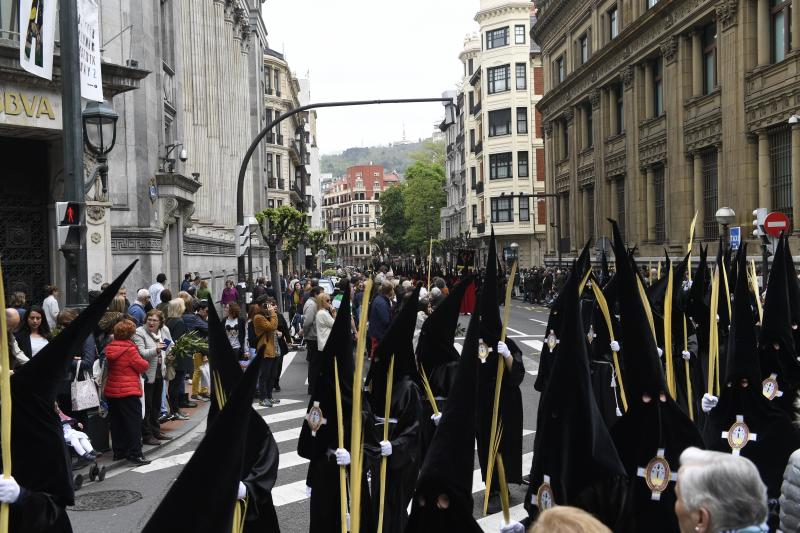 El tiempo ha animado a los bilbaínos a acudir a una de las cuatro grandes de Semana Santa