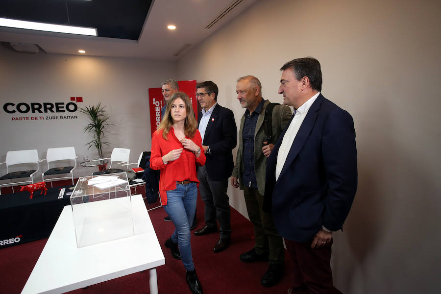 EL CORREO reúne a Aitor Esteban (PNV), Patxi López (PSOE), Roberto Uriarte (Unidas Podemos), Bea Fanjul (PP) y Oskar Matute (EH Bildu), cabezas de lista de sus partidos por Bizkaia