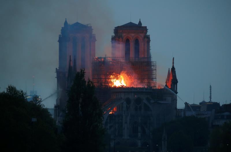 Fotos: Incendio en la catedral de Notre Dame de París