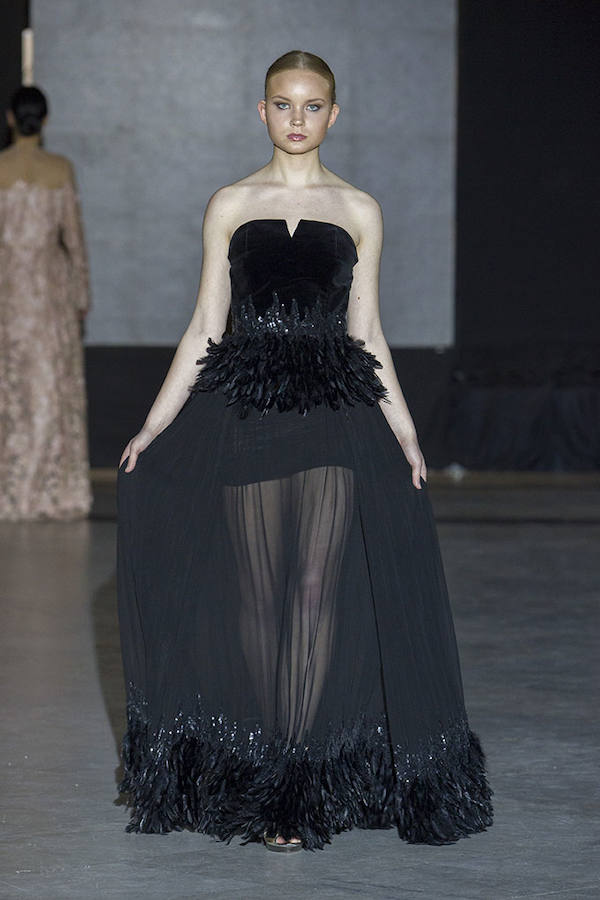 Fotos: El diseñador vasco ha presentado su nueva colección nupcial