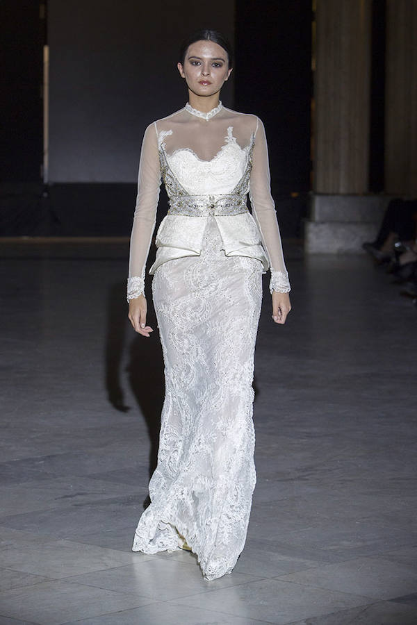 Fotos: El diseñador vasco ha presentado su nueva colección nupcial