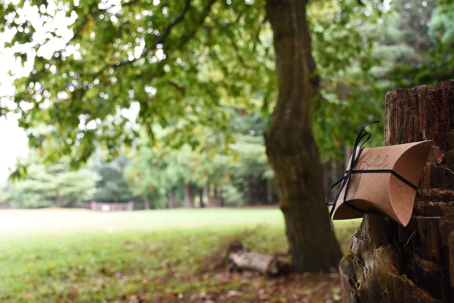 Kekelis Joyería & Alquimia es la firma de accesorios de Miren Begoña del Castillo, una bioquímica que aplica sus conocimientos científicos al diseño de piezas únicas en el barrio de San Francisco