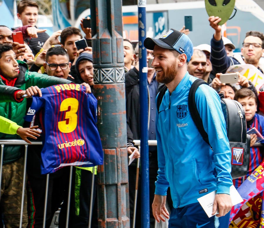 El equipo catalán ha llegado este martes a la capital alavesa para enfrentarse al Deportivo Alavés en una nueva jornada de LaLiga