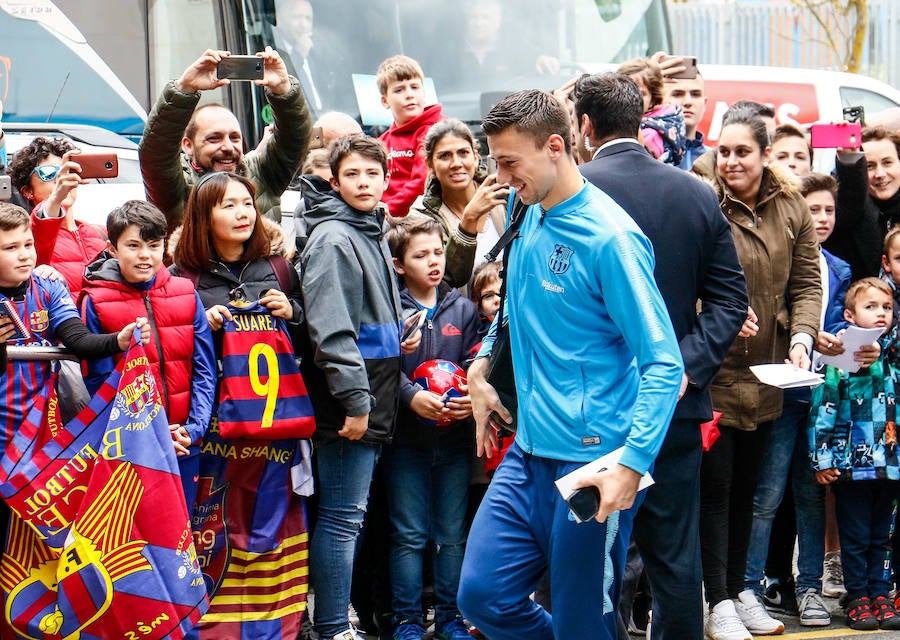 El equipo catalán ha llegado este martes a la capital alavesa para enfrentarse al Deportivo Alavés en una nueva jornada de LaLiga