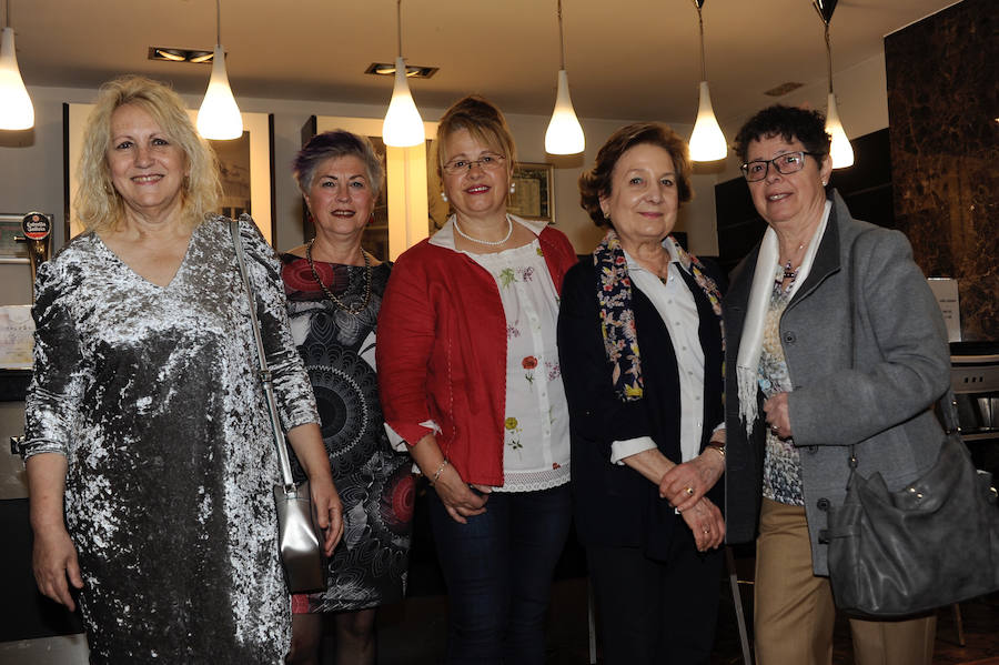 Maite Ibáñez, Felicia del Fresno, Sahara Vicente, María José Plaza y María José Domínguez.