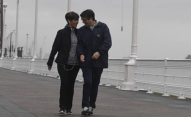 Patxi López y su mujer, Begoña Gil.