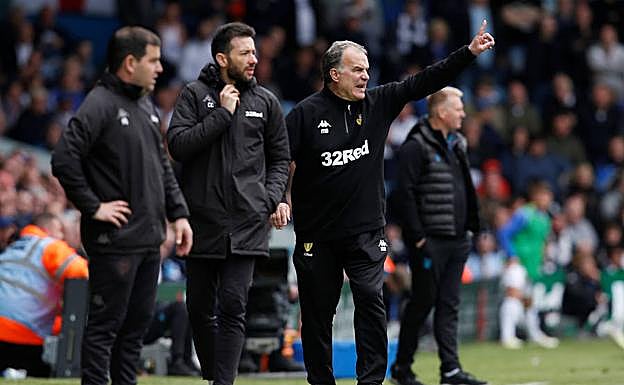 Marcelo Bielsa, durante el partido. 