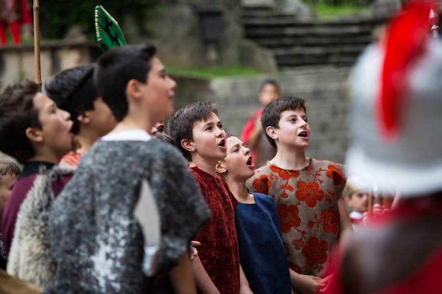 La asociación de la procesión de la Magdalena organiza el Vía Crucis infantil de Balmaseda