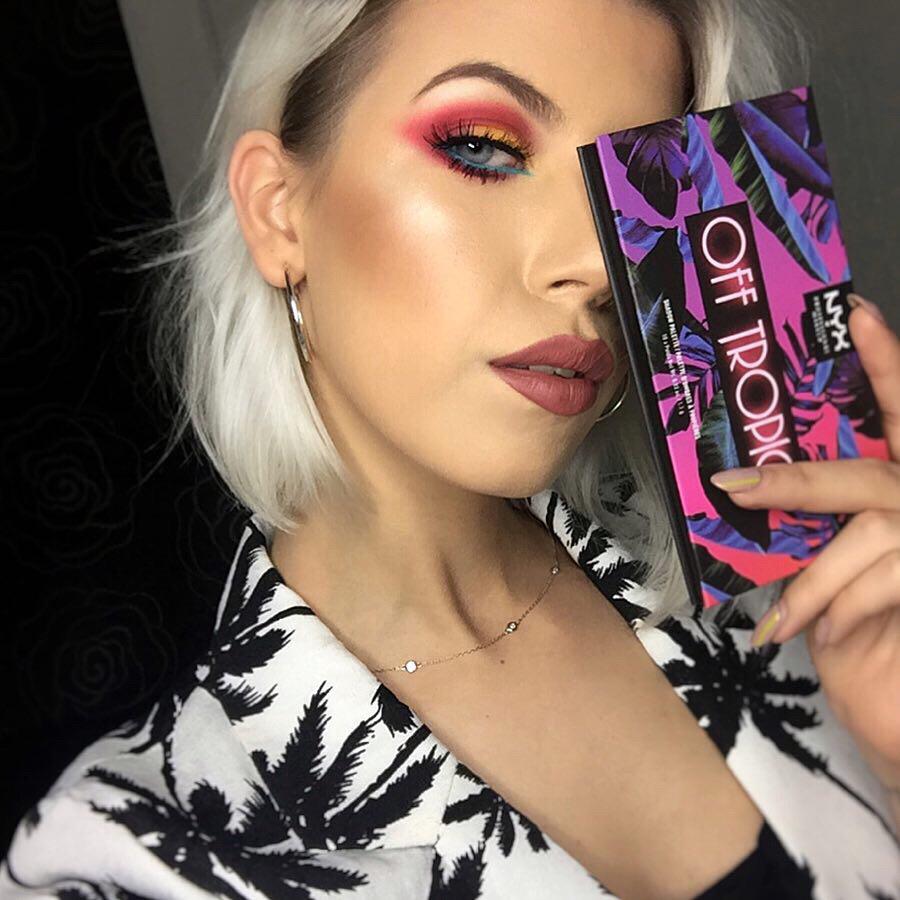 Con tan solo 24 años Bianka Szamosi ha formado parte del equipo de estilistas de la fiesta de los premios MTV y ha estado detrás del maquillaje de Silvia Abril para el JA Bilbao Festival