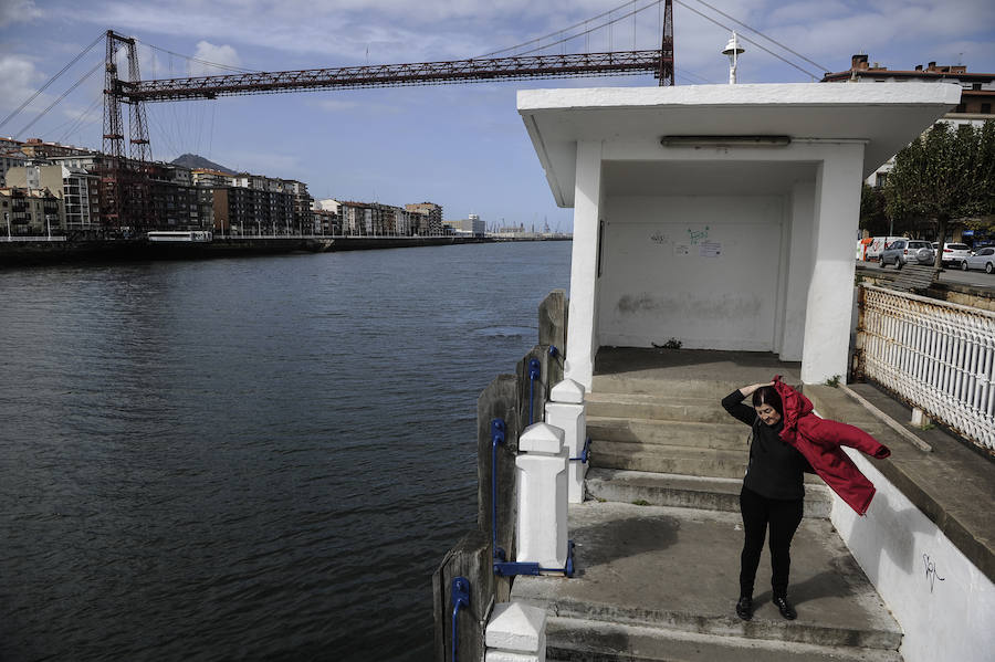 El pasaje que une Portugalete y Las Arenas transporta a cerca de 2.000 viajeros al día. Se trata de una de las dos rutas que se mantienen en activo en la ría