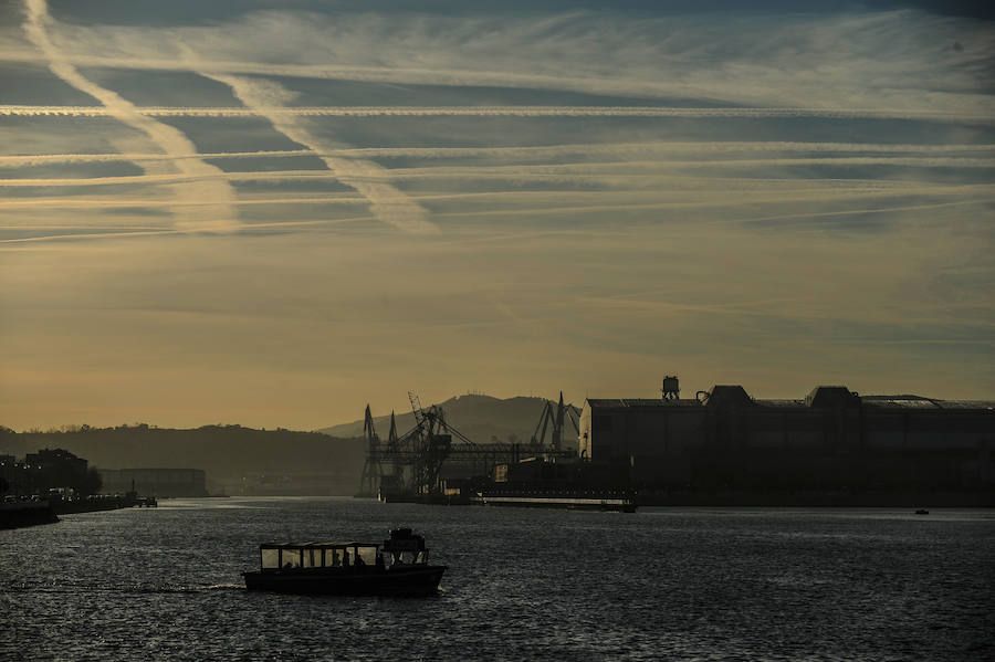 El pasaje que une Portugalete y Las Arenas transporta a cerca de 2.000 viajeros al día. Se trata de una de las dos rutas que se mantienen en activo en la ría