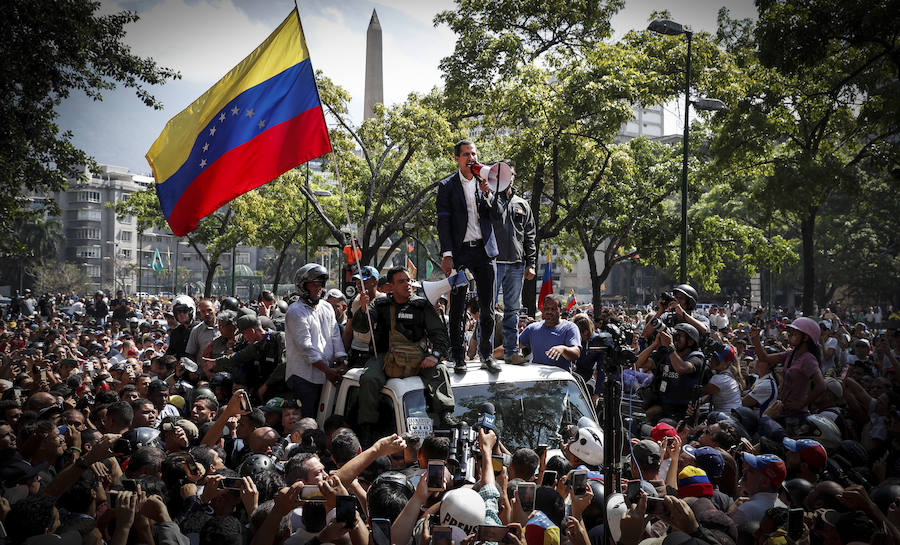 Los opositores Guaidó y Leopoldo López lideran el golpe contra Maduro 