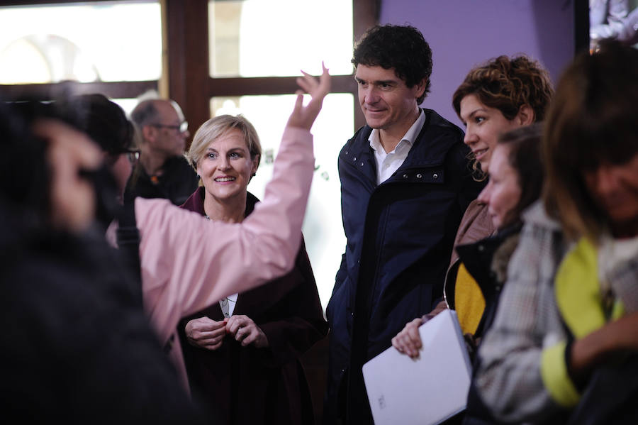 El diputado general ha iniciado en Gernika su particular periplo por varios municipios de la provincia