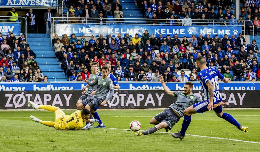 Fotos: Las mejores imágenes del Alavés - Real Sociedad