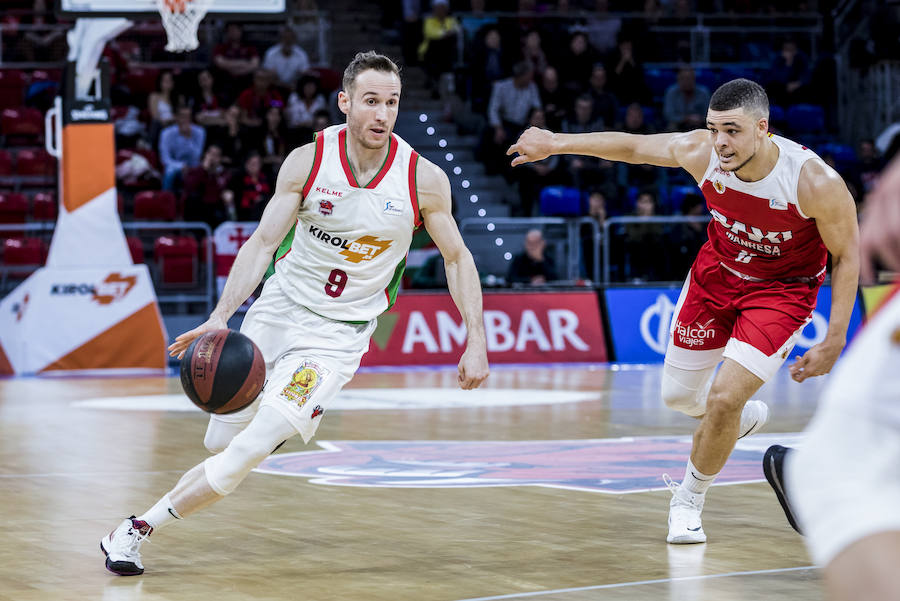 Fotos: Las imágenes del Baskonia - Manresa