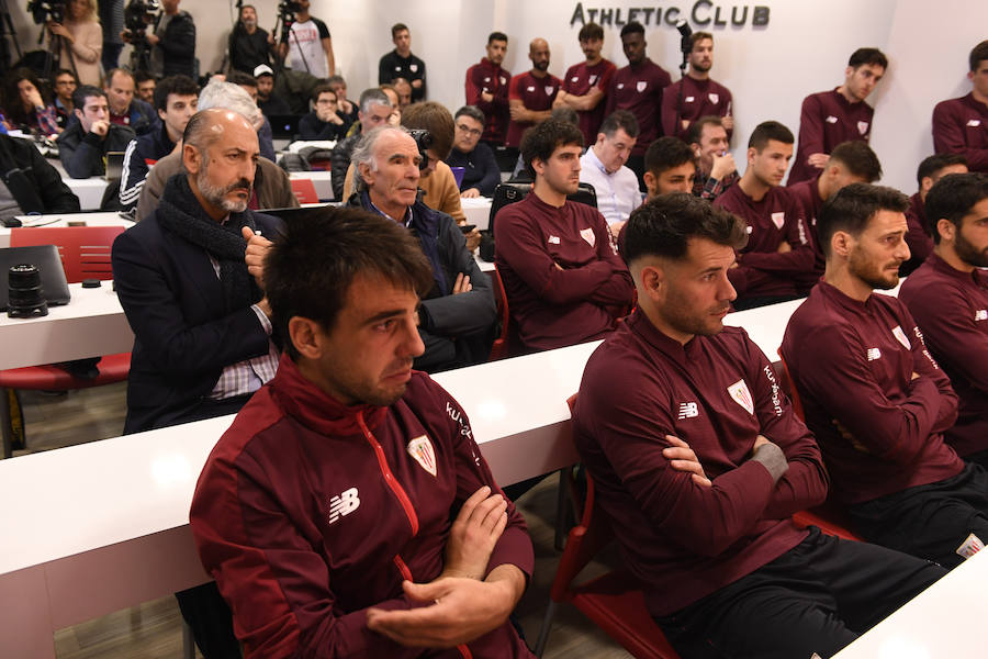 El jugador ha leído un comunicado y ha hecho una llamada a la unidad del equipo en un momento en el que se juega el pase a Europa