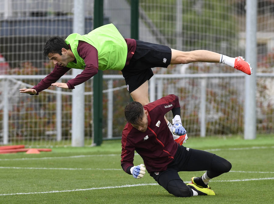 Susaeta ha centrado la atención de la sesión, después de la cual ha leído el comunicado de su despedida