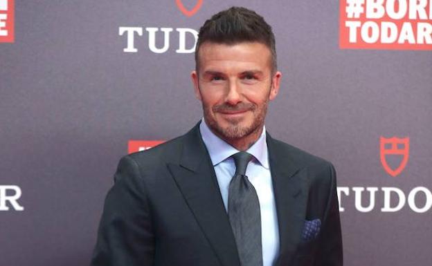 Beckham, seis meses sin carné de conducir por hablar por teléfono al volante