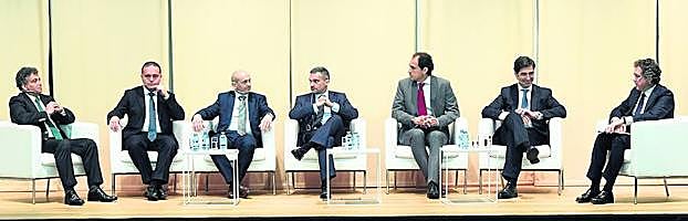 José Manuel Arcenegui, Guillermo Ruiz-Longarte, Javier Orbea, Álvaro González González, Mikel Larreina, Gonzalo Gómez Retuerto y Manu Alvarez.