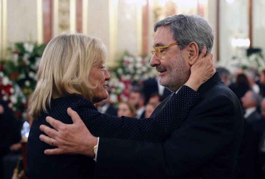 Narcís Serra, mostrando sus condolencias.