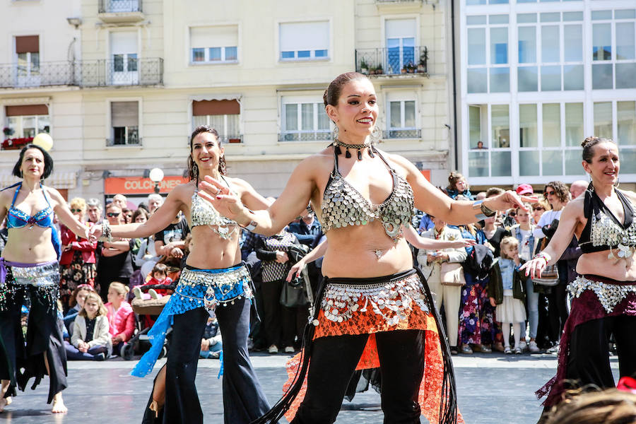 Fotos: Vitoria celebra el día Internacional de la Danza