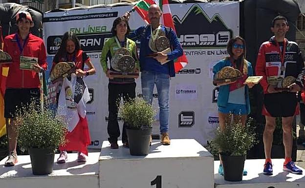 El podio absoluto, con Ainhoa Sanz y Oier Ariznabarreta en lo más alto. 