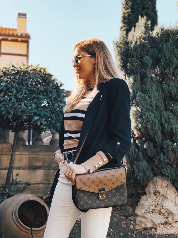 La instagramer Innés Llach nos da las claves para lucir las zapatillas deportivas con mucho estilo