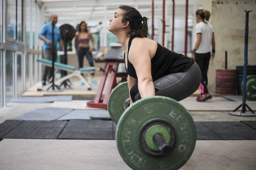 Fotos: Cada vez hay más mujeres que descubren su pasión por la halterofilia