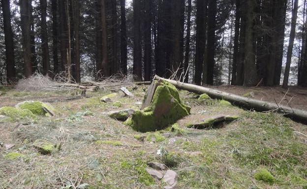 Restos del dolmen de Basaburu.