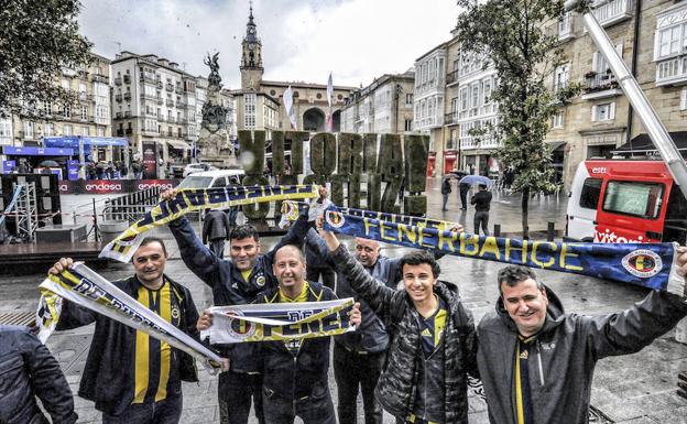 La afición disfruta de Vitoria