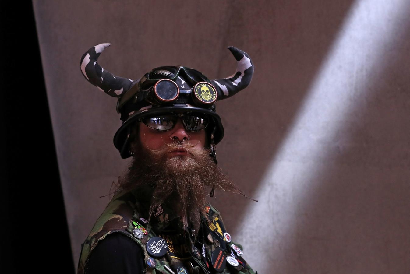 El vello facial llevado al extremo se da cita en el Campeonato mundial de Barbas y Bigotes 2019, que se disputa en Antwerp, Bélgica. La cita que se celebra cada dos años permite contemplar los estilos más radicales y complicados.