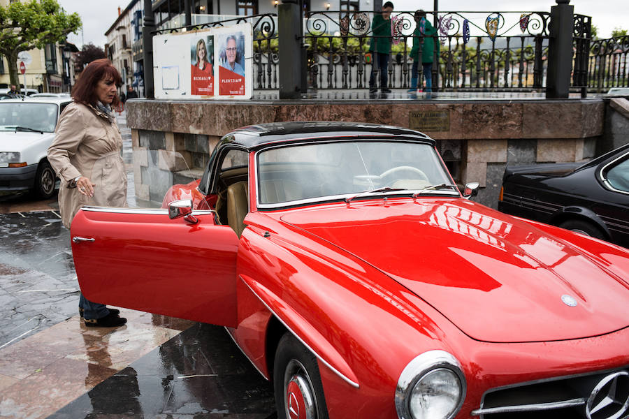 Fotos: Los coches clásicos más impresionantes que se han dado cita hoy en Plentzia