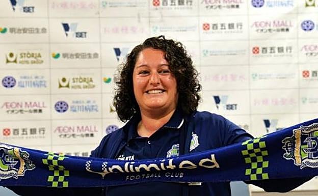 La entrenadora española cuando fue presentada por el conjunto nipón. 