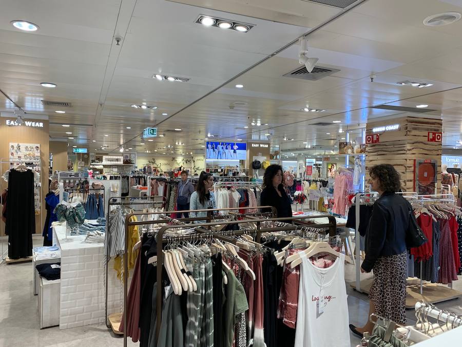 Imagen actual de una de las plantas de El Corte Ingles.