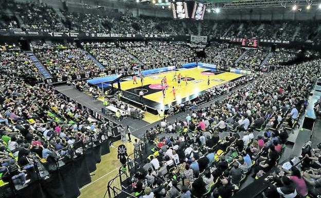 Vista panorámica del Bilbao Arena durante el encuentro del miércoles en el que el RETAbet logró el pase a la FinalFour.