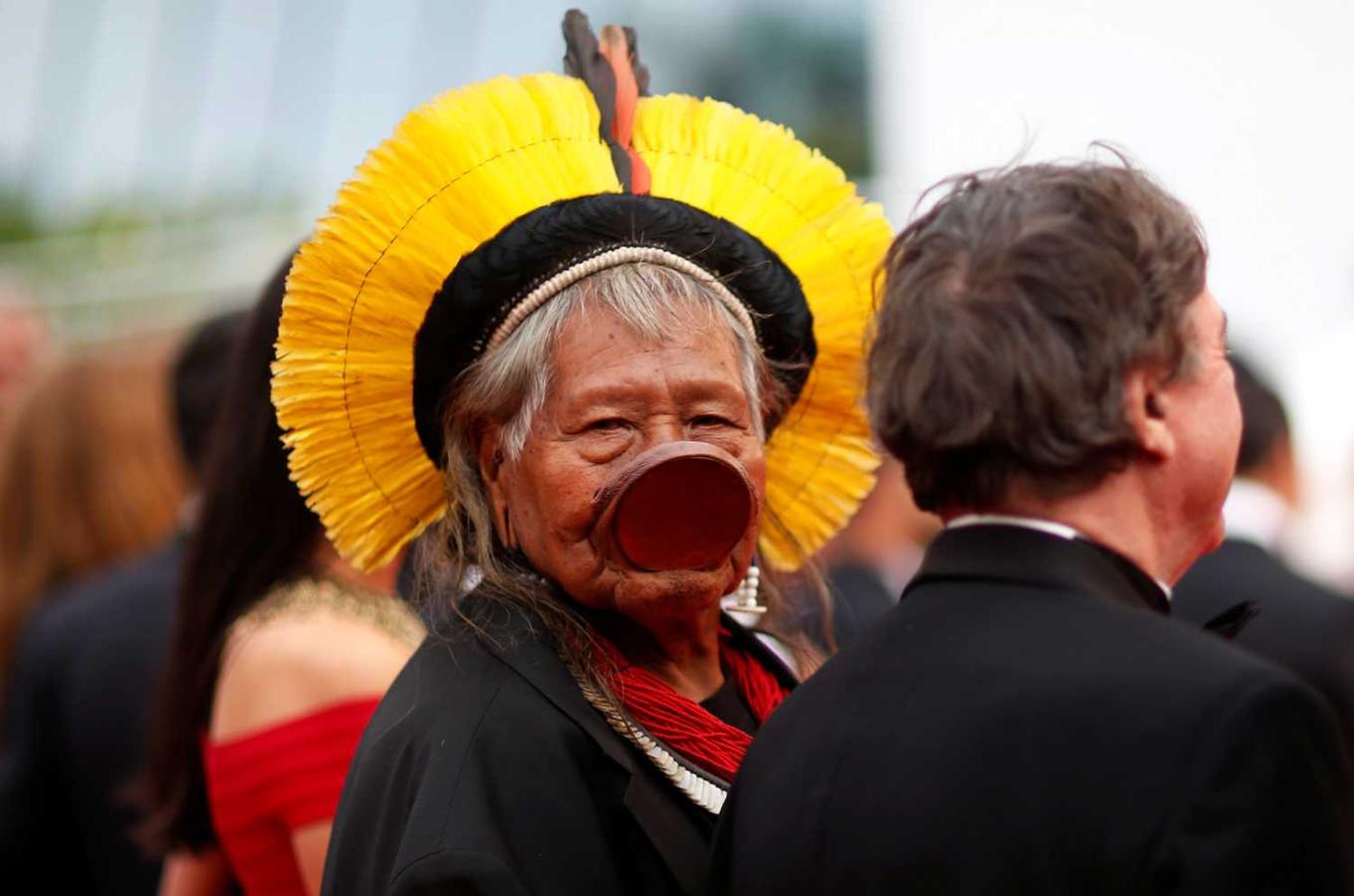 El jefe indígena de Brasil, Raoni Metuktire, en el Festival de cine de Cannes