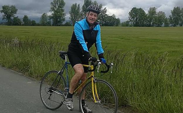KIke Fernández de Pinedo se ha dedicado a pedalear.