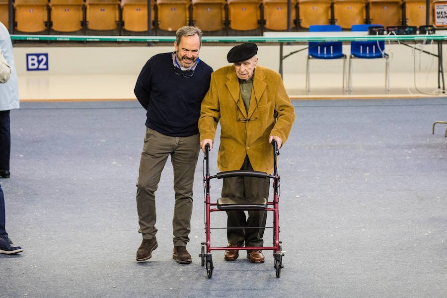 Normalidad en Mendizorroza durante la jornada electoral.