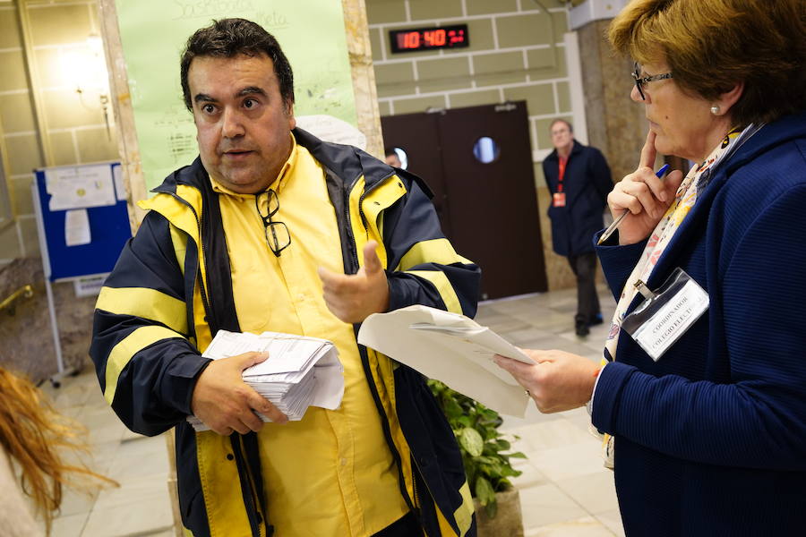 Fotos: Los vizcaínos acuden a votar