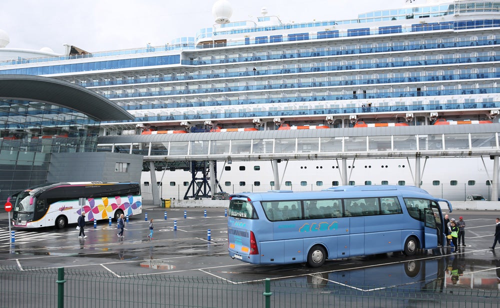 Fotos: Más de 6.400 cruceristas llegan a Bilbao