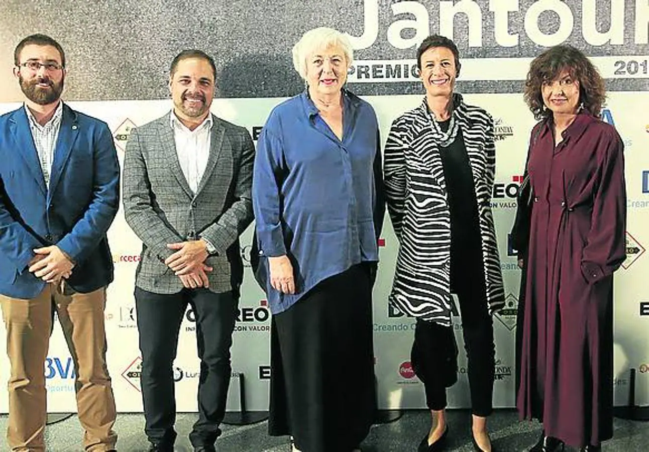 Iker Clausin, Adolfo Giraldo, María Victoria Cañas, Maite Maqueda y María Goti.