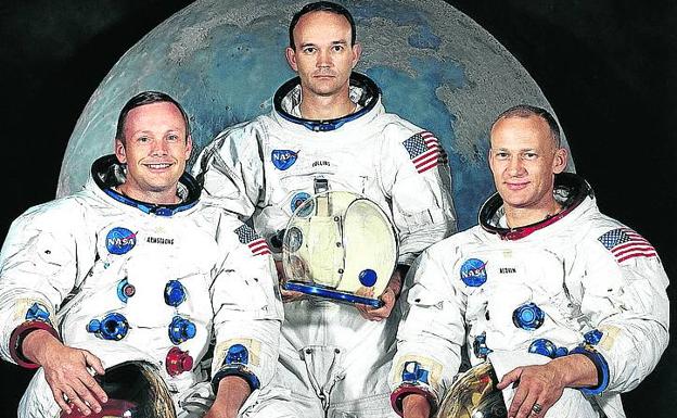 Un gran salto. Retrato oficial de Armstrong, Collins y Aldrin. 