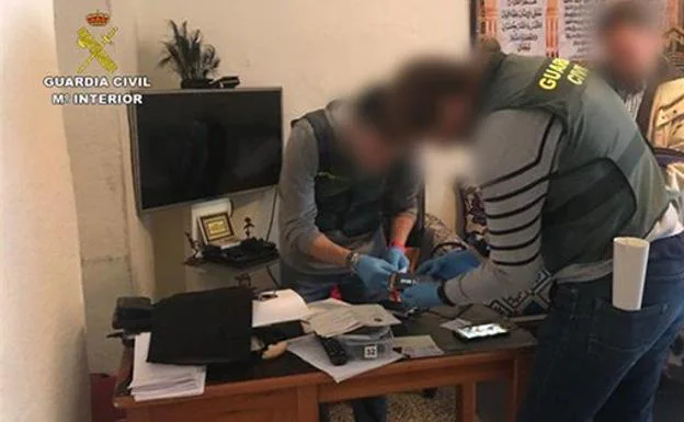 Detenidos 16 acusados de tráfico de menores migrantes desde Marruecos que retenían en pisos en Cádiz y Sevilla