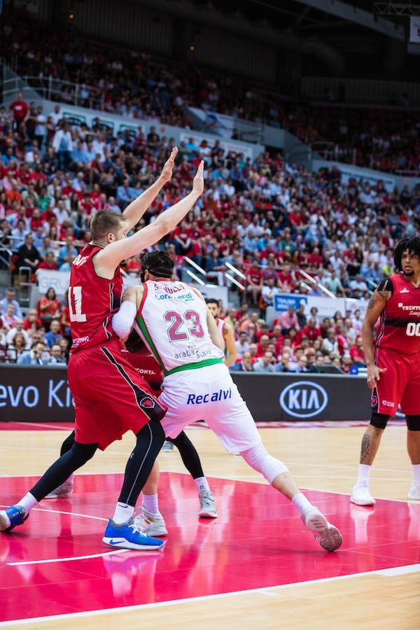 Fotos: Las imágenes del Zaragoza-Baskonia