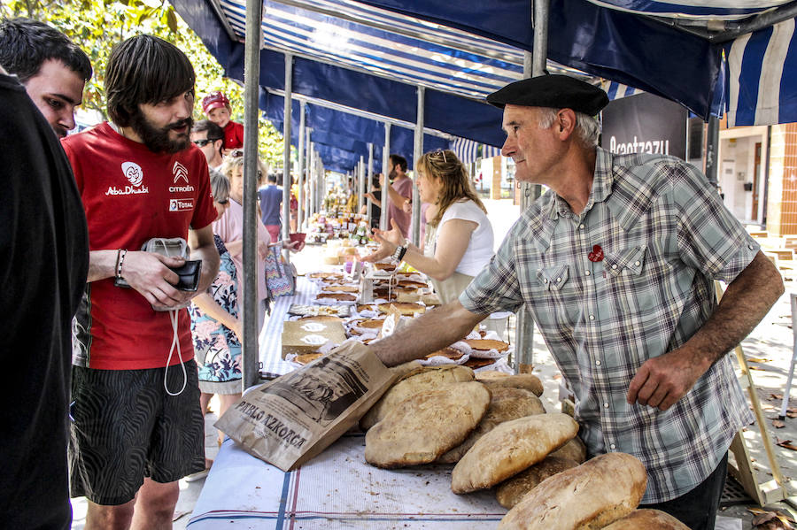 Fotos: Amurrio se sumerge en el Txakoli Eguna