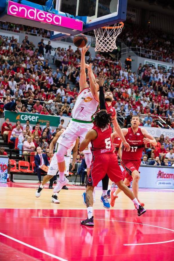 Fotos: Las imágenes del Zaragoza-Baskonia