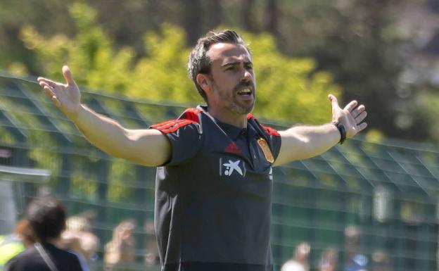 El seleccionador española Jorge Vilda durante el amistoso ante Japón. 