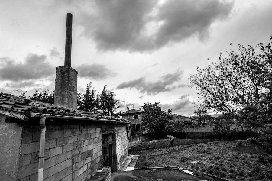 Recorrido fotográfico por un barrio de contrastes desde el particular punto de vista del artista 