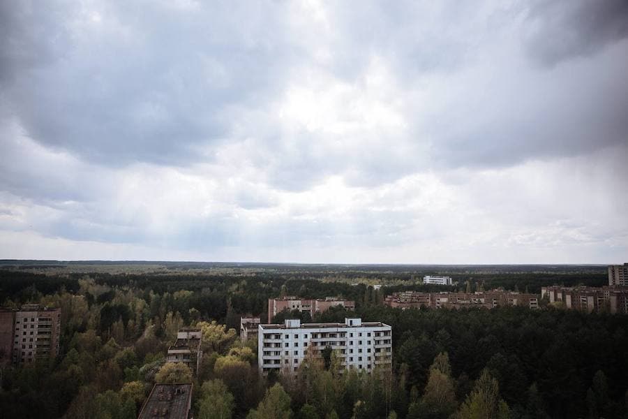 &#039;Chernobyl&#039; la serie de HBO y Chernóbil hoy: así es realmente la ciudad más cercana a la central nuclear, 33 años después