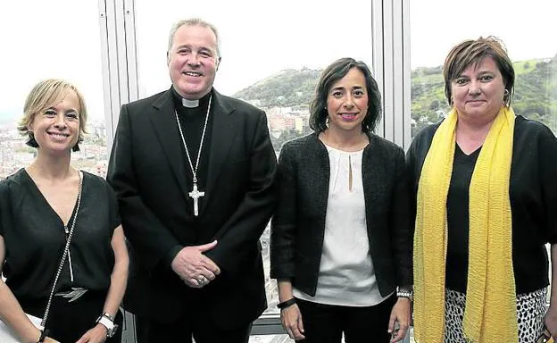 Isabel Guevara, Mario Iceta, Gotzone Zaldunbide y Jasone Labandera. 